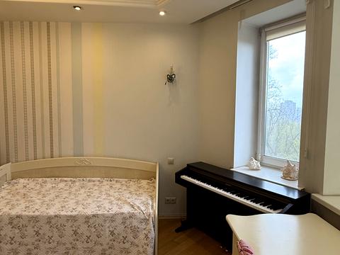 квартира за адресою Миколи Амосова вул., 4