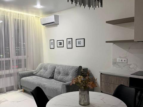 квартира по адресу Олександра Олеся ул., 8/17