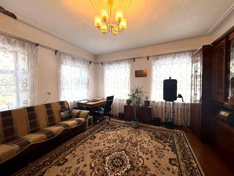 будинок за адресою Нова