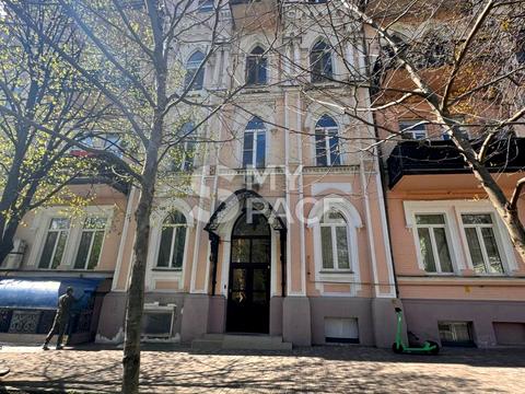 коммерческая по адресу Ивана Франко ул., 42