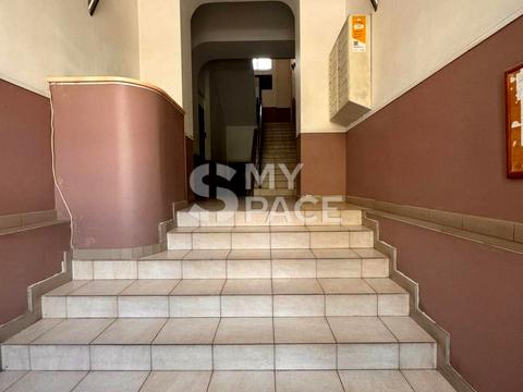 коммерческая по адресу Ивана Франко ул., 42