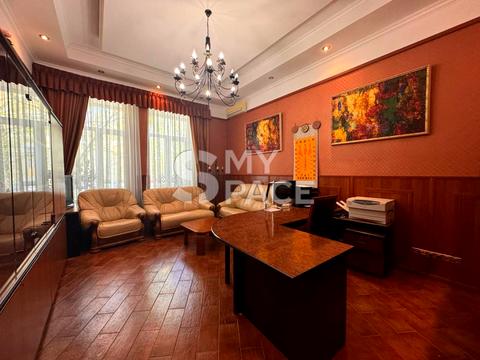 коммерческая по адресу Ивана Франко ул., 42