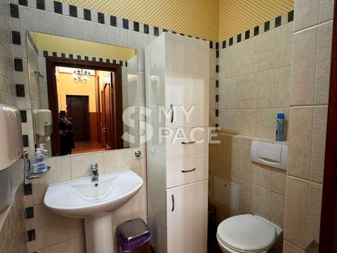 коммерческая по адресу Ивана Франко ул., 42