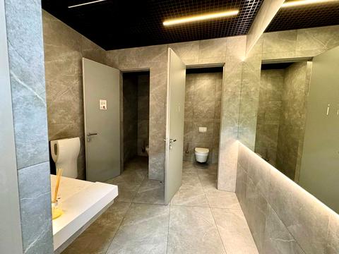 комерційна за адресою Шевченка вул., 49