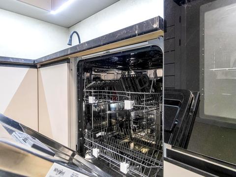 квартира за адресою Романа Левицького вул., 4