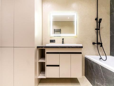 квартира за адресою Романа Левицького вул., 4