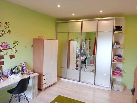 будинок за адресою Райдужна