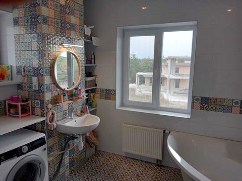 будинок за адресою Райдужна