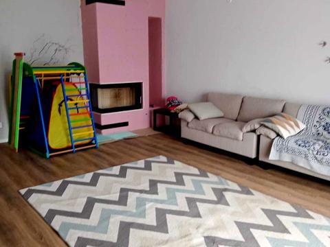 будинок за адресою Райдужна