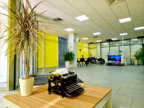 комерційна за адресою Січових Стрільців вул. (Артема), 67