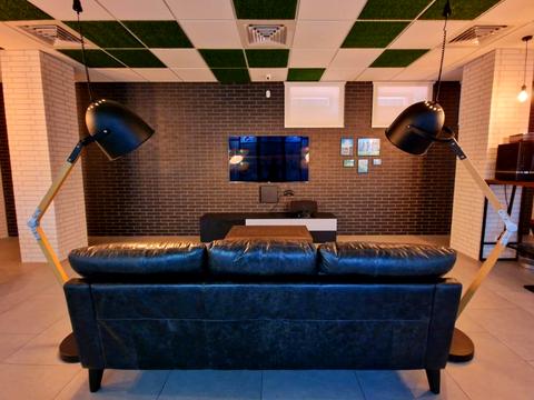 комерційна за адресою Січових Стрільців вул. (Артема), 67