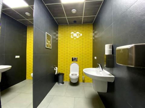 комерційна за адресою Січових Стрільців вул. (Артема), 67