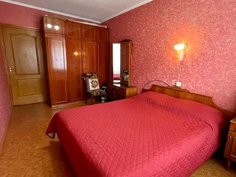 квартира за адресою Космонавтів просп., 62