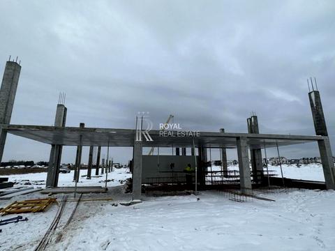 комерційна за адресою Центральна вул., 2-А