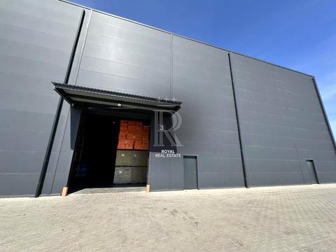 комерційна за адресою Чорновола, 1