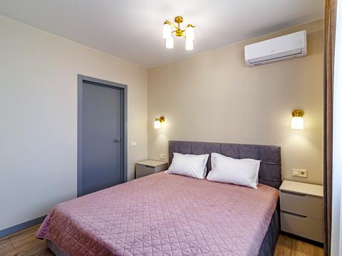 квартира за адресою Олександра Олеся вул., 1