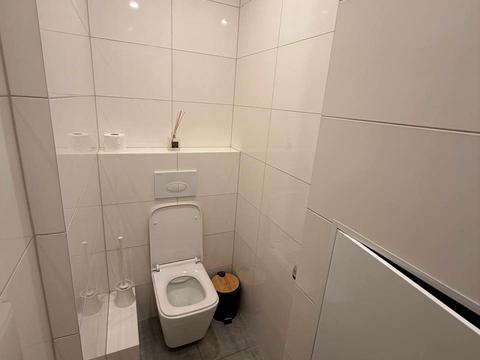 комерційна за адресою Голосіївський просп. (40-річчя Жовтня), 78/2