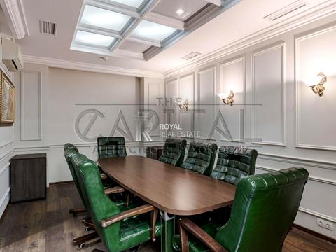 коммерческая по адресу Гончара Олеся, 1