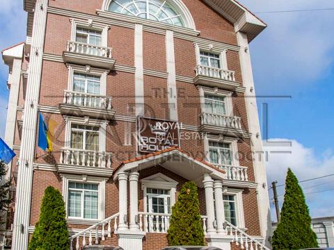 комерційна за адресою Григорія Гуляницького вул. (Московська), 28-Г