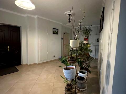 квартира за адресою Дніпровська набережна вул., 19-В