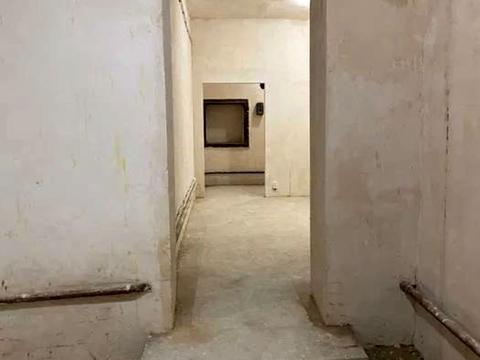 комерційна за адресою Павла Загребельного вул. (Миколи Раєвського), 25