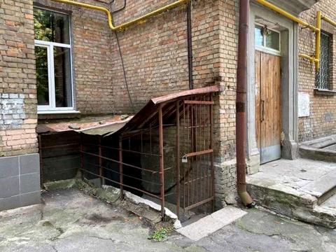 комерційна за адресою Павла Загребельного вул. (Миколи Раєвського), 25