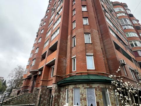 коммерческая по адресу Академика Гнатюка ул., 20