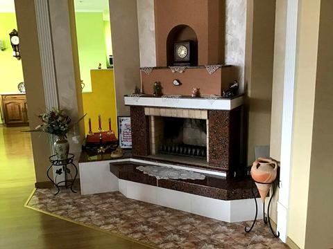 дом по адресу Українська, 13