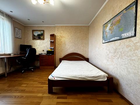 дом по адресу Українська, 13