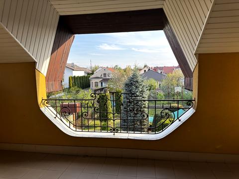 дом по адресу Українська, 13