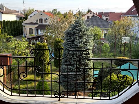 дом по адресу Українська, 13