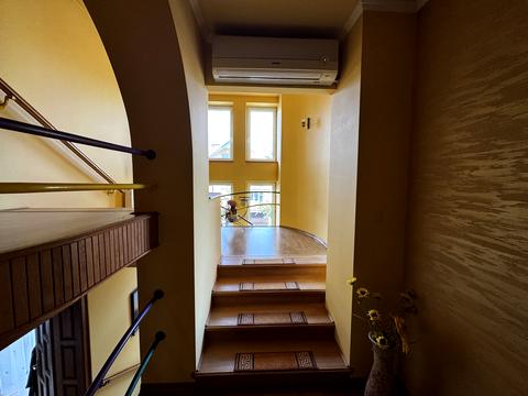 дом по адресу Українська, 13