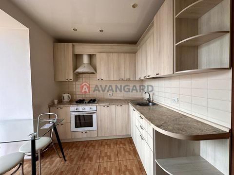 квартира по адресу Володимирська ул., 1