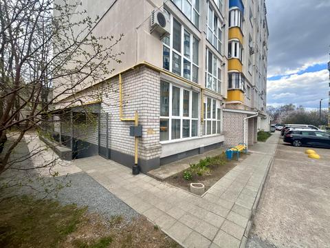 комерційна за адресою Михайла Грушевського просп., 195-А