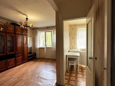 квартира за адресою Космонавтів вул., 13а