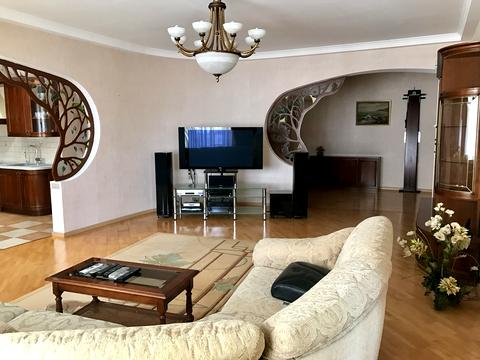 квартира за адресою Андрія Верхогляда вул. (Михайла Драгомирова), 4