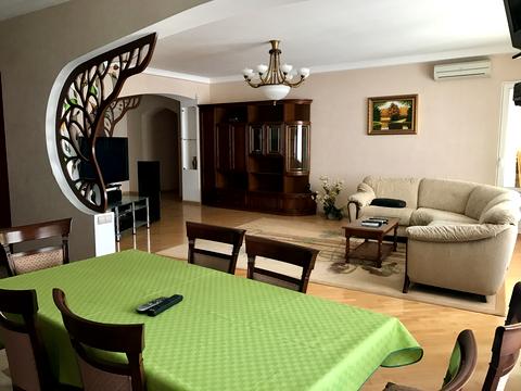 квартира за адресою Андрія Верхогляда вул. (Михайла Драгомирова), 4