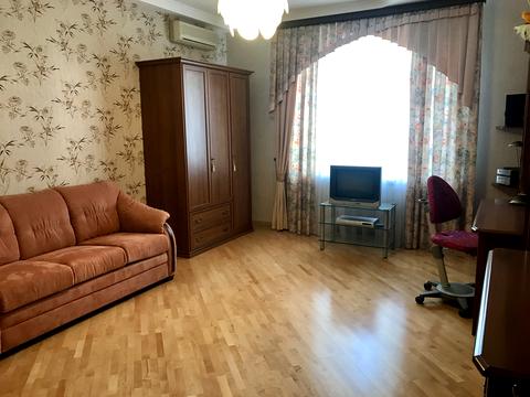 квартира за адресою Андрія Верхогляда вул. (Михайла Драгомирова), 4