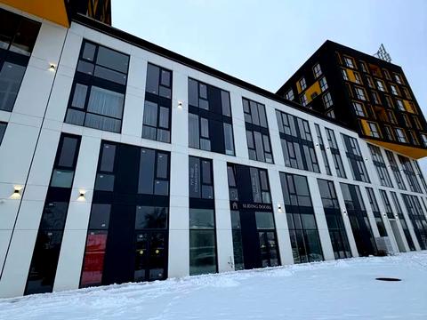 коммерческая по адресу Хмельницкого ул., 1