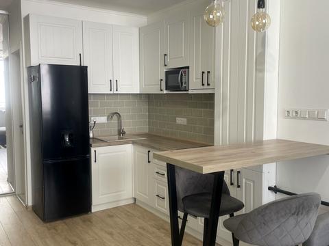 квартира за адресою Академіка Амосова вул., 12