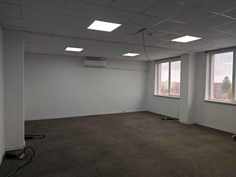 комерційна за адресою Пасічна вул., 93