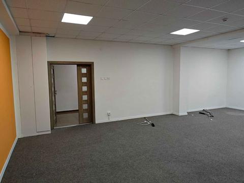 комерційна за адресою Пасічна вул., 93