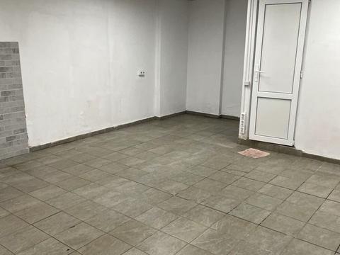 комерційна за адресою Квітова вул., 26