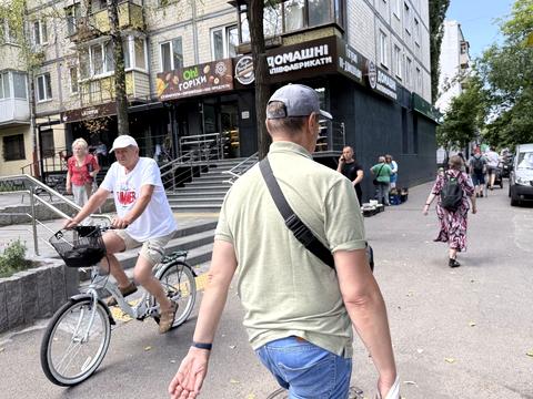 комерційна за адресою Дорогожицька вул., 15