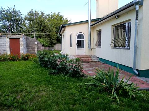 дом по адресу Буда-Варовицька