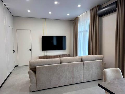 будинок за адресою Патона