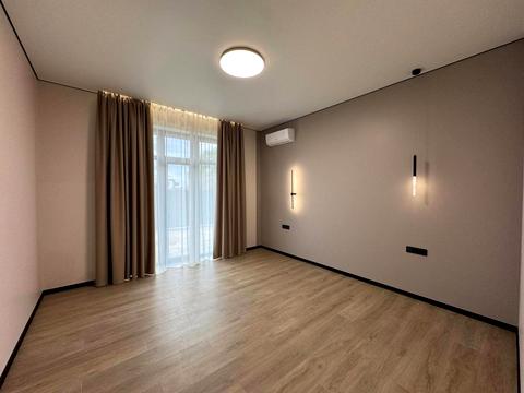 будинок за адресою Патона