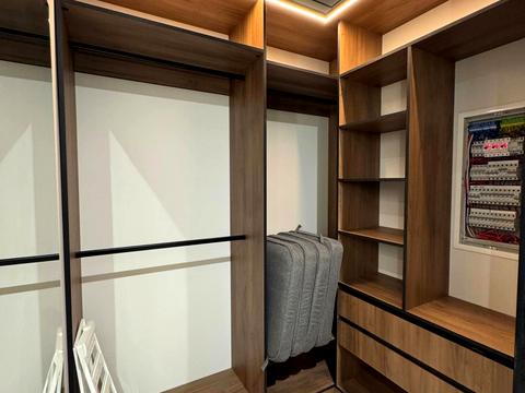 будинок за адресою Патона