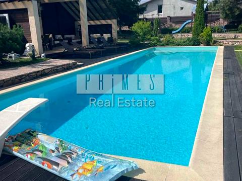 будинок за адресою Валова вул.