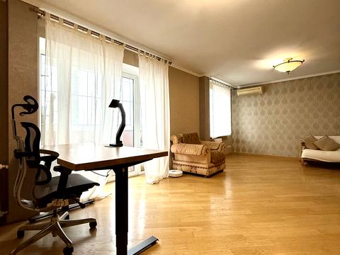 квартира за адресою Оноре де Бальзака вул., 6